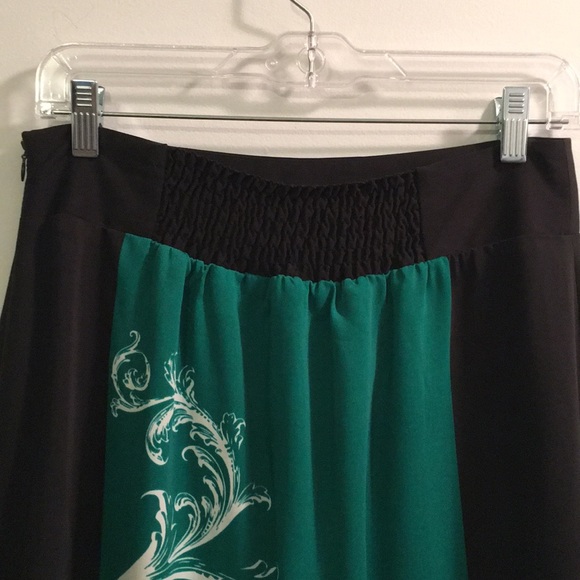 GILI black green paisley print skirt 8 NWOT - Picture 8 of 8